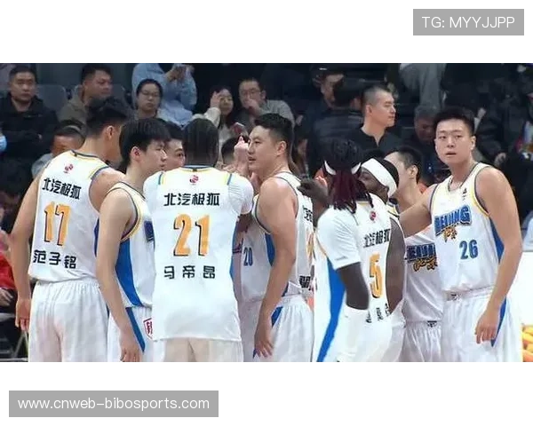 老将翟晓川连续两场高效发挥，三分命中率成北京进攻生命线